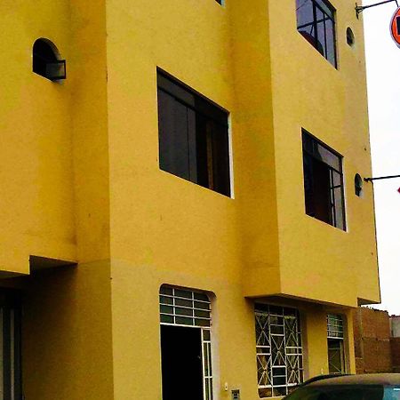 Hospedaje Luna Llena San Vicente de Cañete Exteriör bild