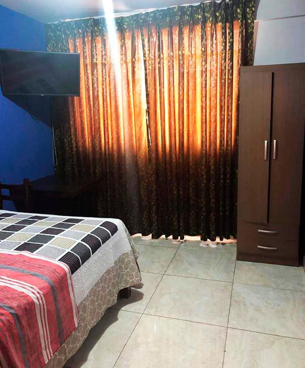 Hospedaje Luna Llena San Vicente de Cañete Exteriör bild