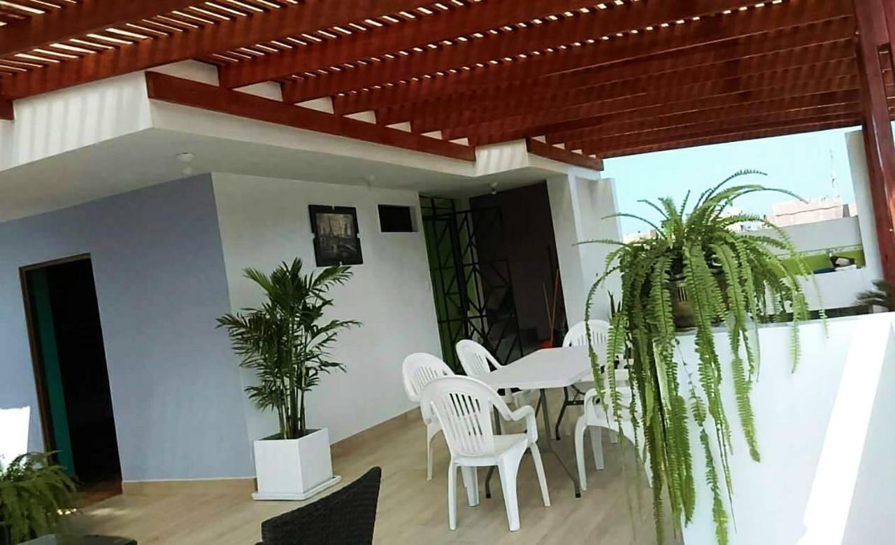 Hospedaje Luna Llena San Vicente de Cañete Exteriör bild