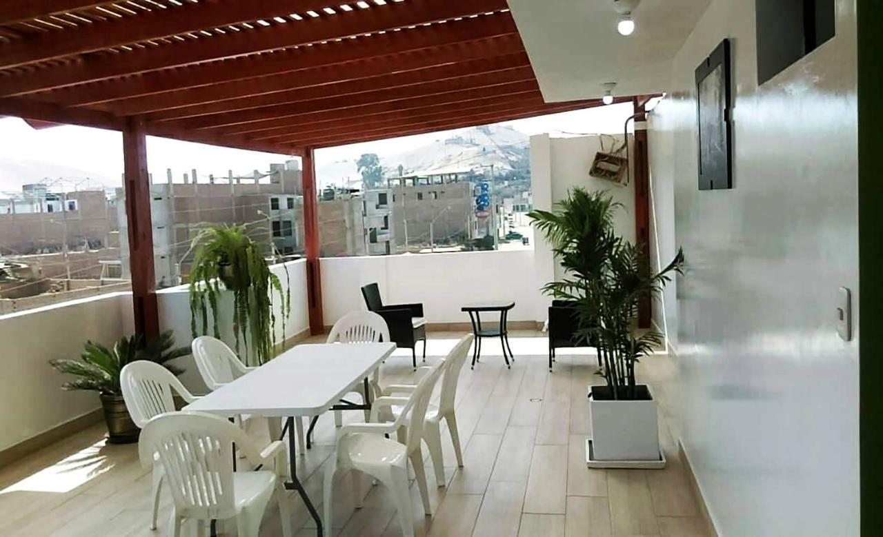 Hospedaje Luna Llena San Vicente de Cañete Exteriör bild